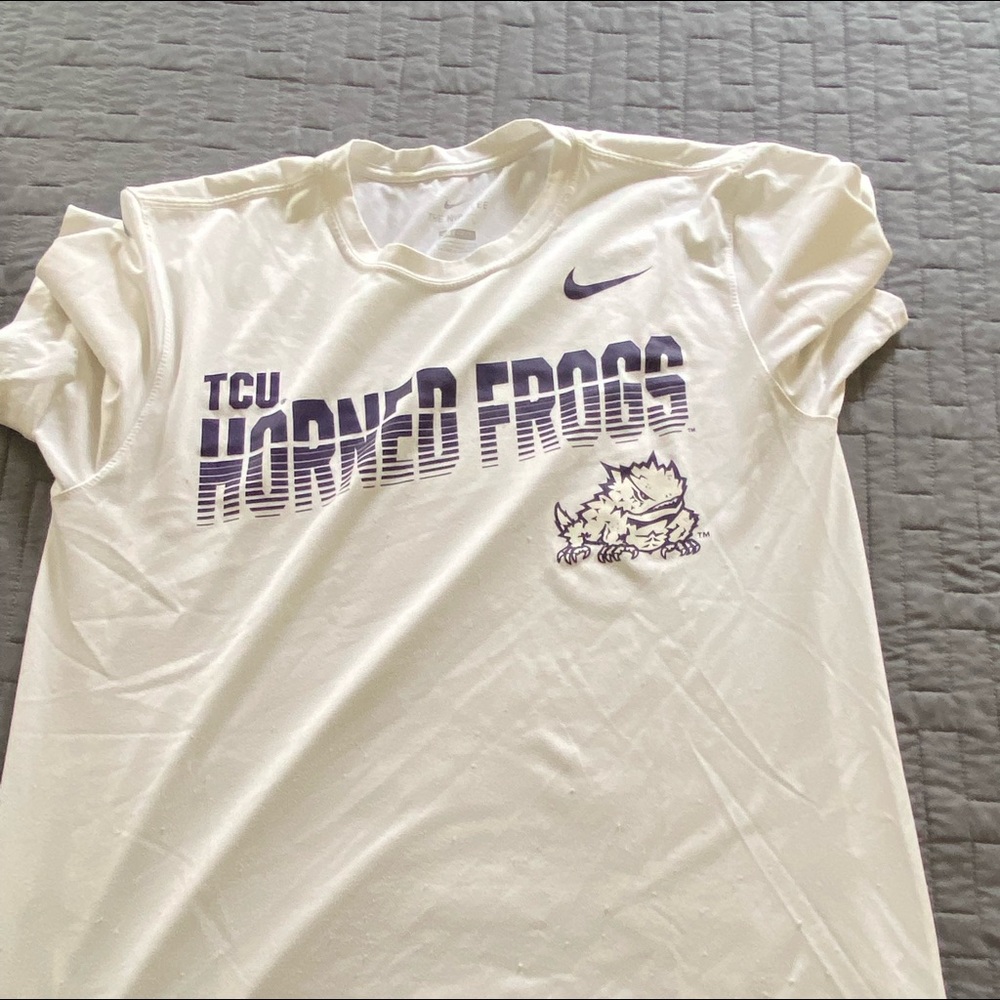 two shirts for 10$